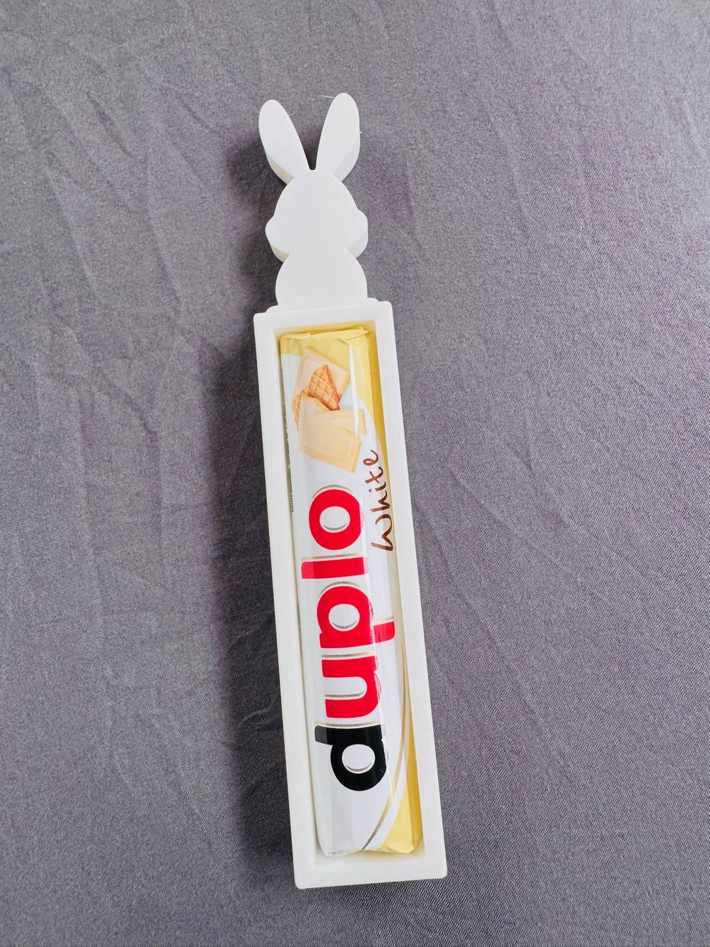 3D-gedruckter Hase als Halter für eine Duplo-Schokolade