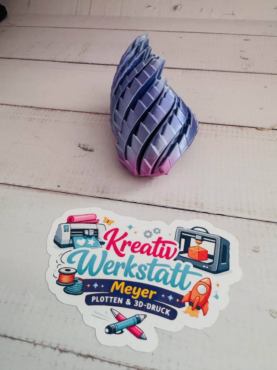 Violett-blaue spiralförmige Deko-Vase in Muschelform